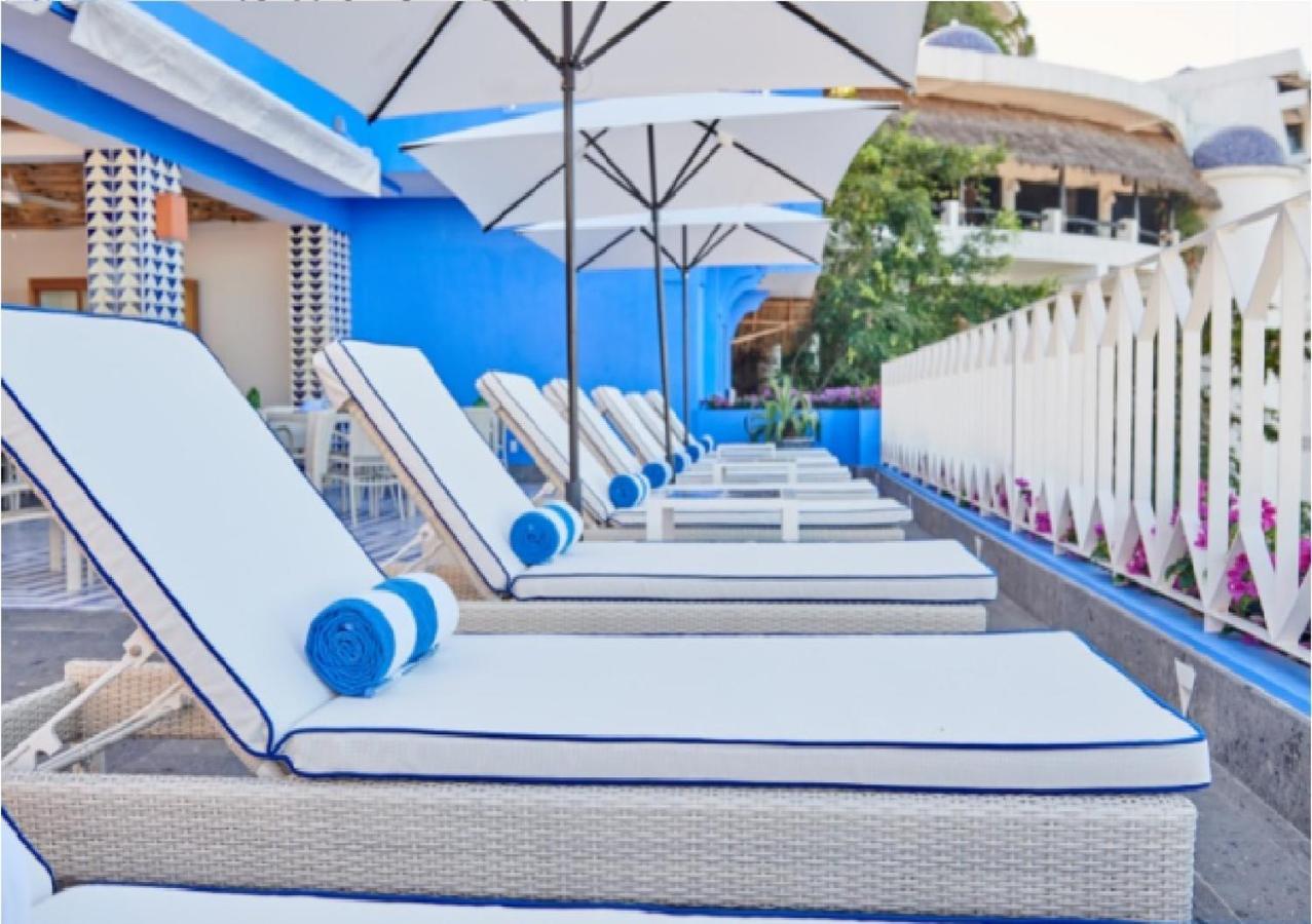 Hotel Luxury Patio Azul (Adults Only) Puerto Vallarta Eksteriør bilde The pool at the Bel Air Hotel