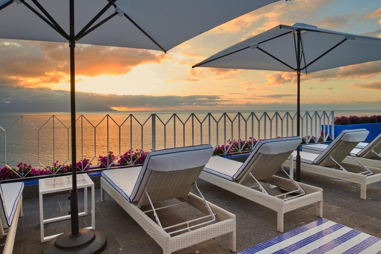 Hotel Luxury Patio Azul (Adults Only) Puerto Vallarta Eksteriør bilde The rooftop pool at the Hotel