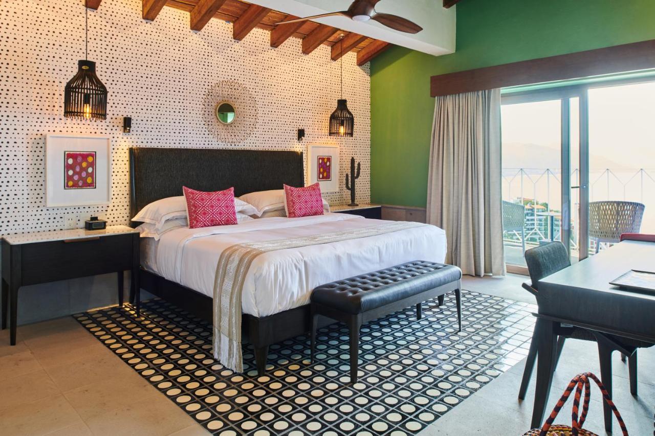 Hotel Luxury Patio Azul (Adults Only) Puerto Vallarta Eksteriør bilde A bedroom at the hotel