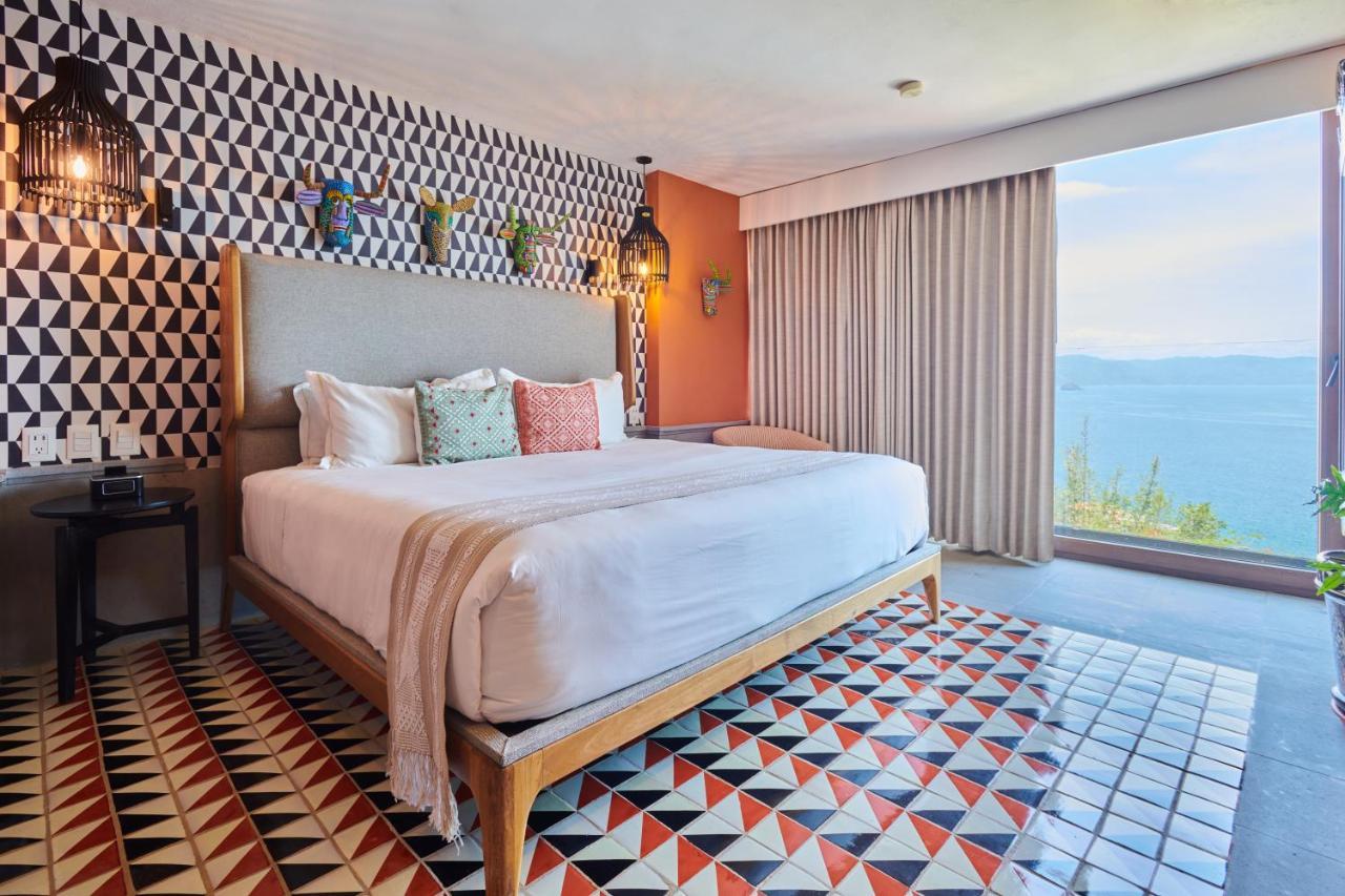 Hotel Luxury Patio Azul (Adults Only) Puerto Vallarta Eksteriør bilde A bedroom at the hotel