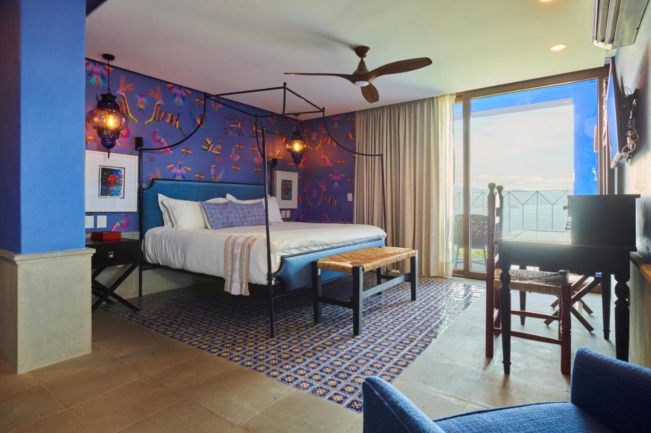 Hotel Luxury Patio Azul (Adults Only) Puerto Vallarta Eksteriør bilde A bedroom at the hotel