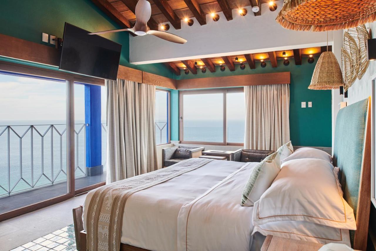 Hotel Luxury Patio Azul (Adults Only) Puerto Vallarta Eksteriør bilde Suite at the Hotel