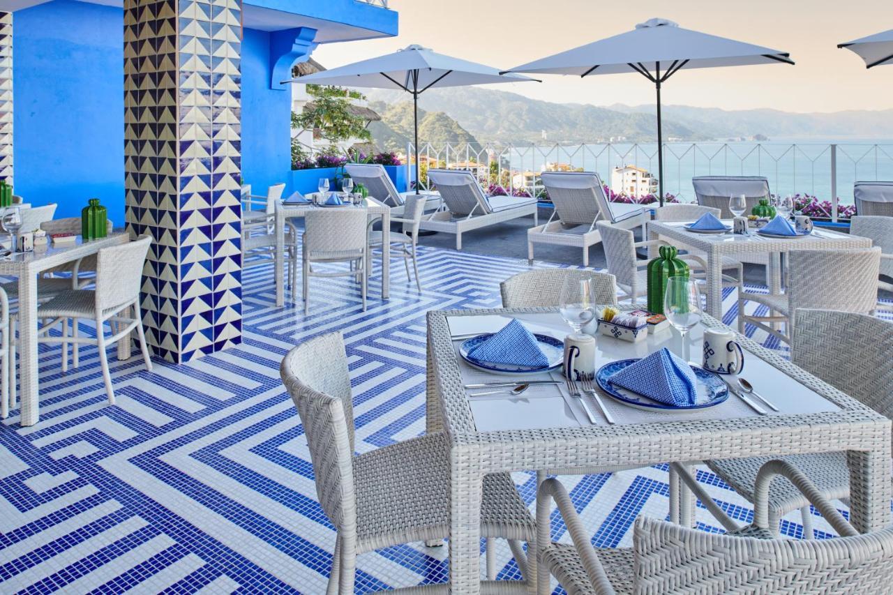 Hotel Luxury Patio Azul (Adults Only) Puerto Vallarta Eksteriør bilde The rooftop bar at the hotel
